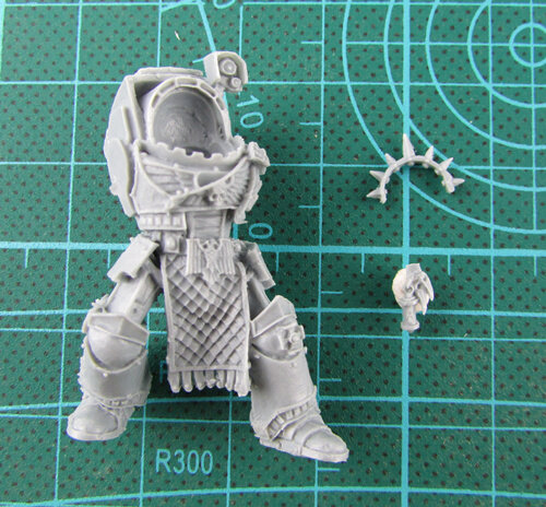LUGFT HURON CHAPTER MASTER OF THE ASTRAL CLAWS bits - BODY