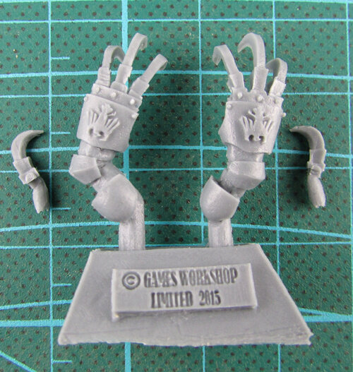 Raven Guard Dark Fury Assault Squad bits - claw