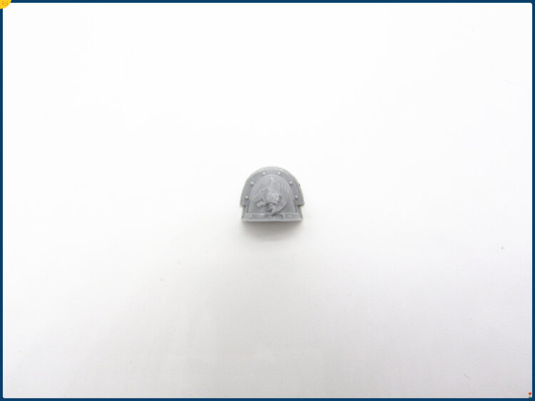 SPACE WOLVES MK III SHOULDER PADS bits
