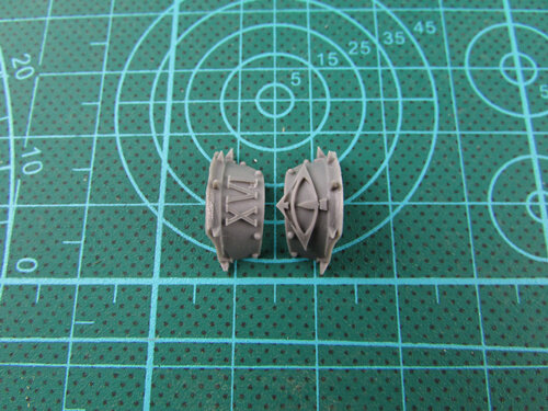 CATAPHRACTII TERMINATOR SHOULDER PADS - SONS OF HORUS bits